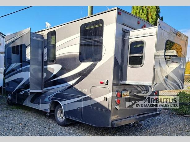 Used 2016 Jayco Melbourne 24K image 2