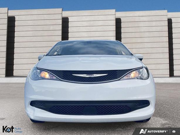 2021 Chrysler Grand Caravan SXT image 2