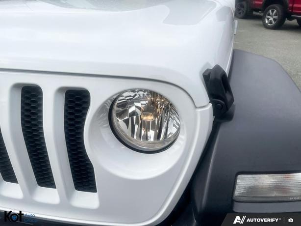 2023 Jeep Wrangler Sport S image 8