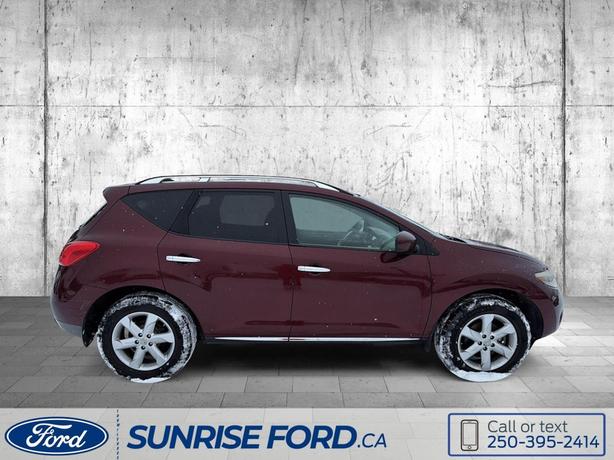 2009 Nissan Murano LE - LUXURY AND PRACTICALITY IN ONE VERSATILE SUV image 4