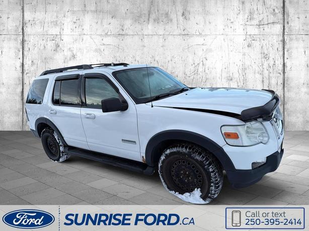 2007 Ford Explorer XLT - DELIVERS CONFIDENT PERFORMANCE FOR DAILT DRIVING, ROAD  image 4