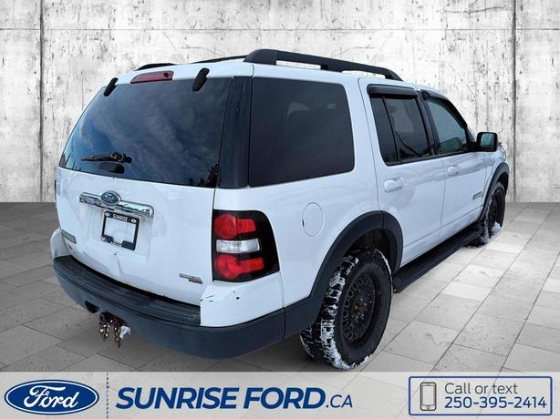 2007 Ford Explorer XLT - DELIVERS CONFIDENT PERFORMANCE FOR DAILT DRIVING, ROAD  image 5
