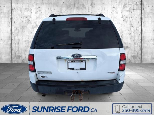 2007 Ford Explorer XLT - DELIVERS CONFIDENT PERFORMANCE FOR DAILT DRIVING, ROAD  image 6