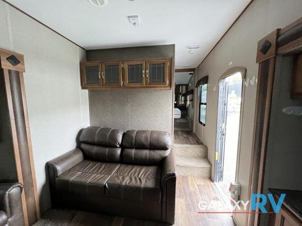 Used 2018 Keystone RV Springdale 302FWRK image 8