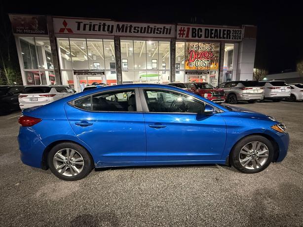 2017 Hyundai Elantra image 4