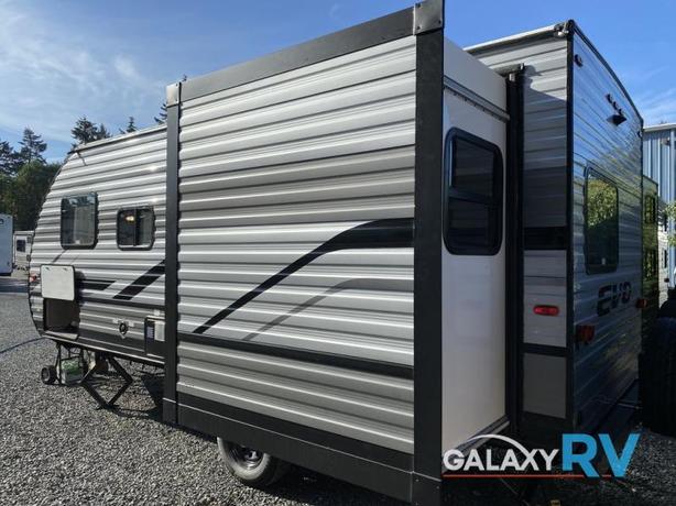 Used 2023 Forest River RV EVO Select 176QB image 4