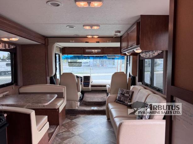 Used 2014 Coachmen RV Pursuit 29 SB image 8