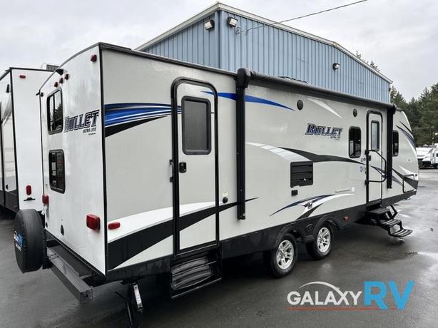 Used 2018 Keystone RV Bullet 272BHSWE image 3