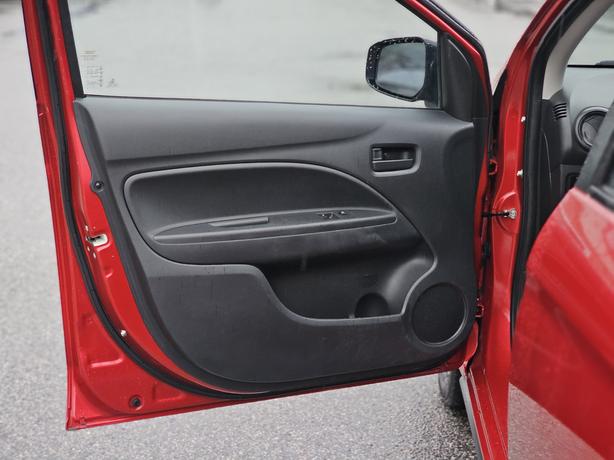 2023 Mitsubishi Mirage ES - Rain Sensing Wipers, BlueTooth image 7