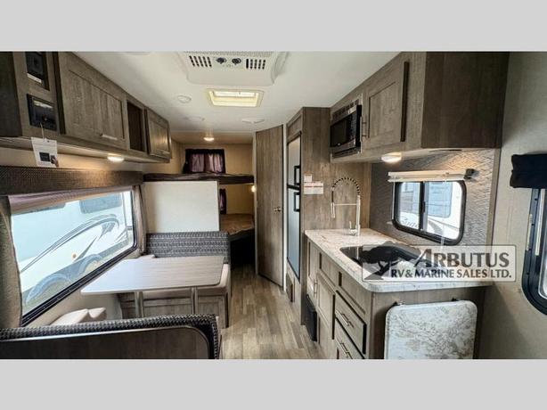 Used 2020 Forest River RV Vibe 17DB image 6