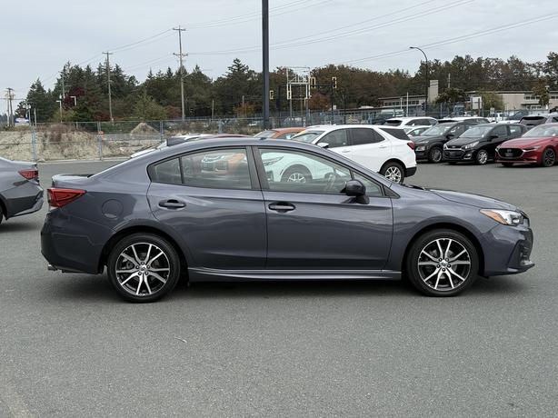 2017 Subaru Impreza AWD - Power Moonroof & Heated Seats image 5