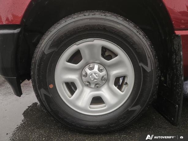 2022 RAM 1500 Tradesman 4x4 Quad Cab 6'4 Box | No Reported Accidents | One Owner image 6