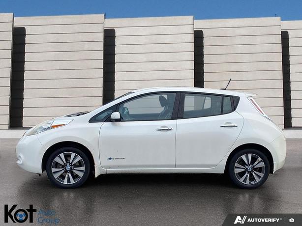 2014 Nissan LEAF SL LEATHER SEATS! HEATED SEATS! BLUETOOTH! BACKUP CAMERA! image 3