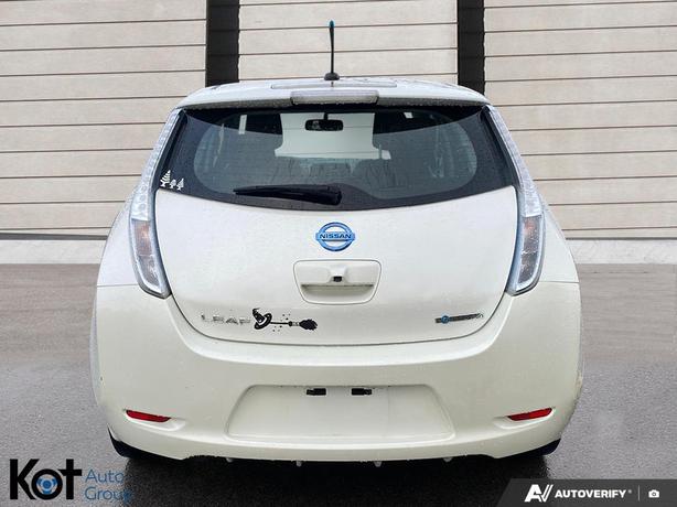 2014 Nissan LEAF SL LEATHER SEATS! HEATED SEATS! BLUETOOTH! BACKUP CAMERA! image 5