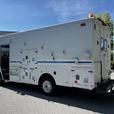 2009 Morgan Olson Workhorse 16-Foot Mobile Service Workshop Step Van thumbnail image 3