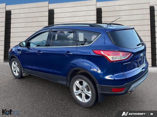 2014 Ford Escape SE ! KEYLESS ENTRY! POWER SEAT! BACKUP CAMERA! LOW KMS! image 4