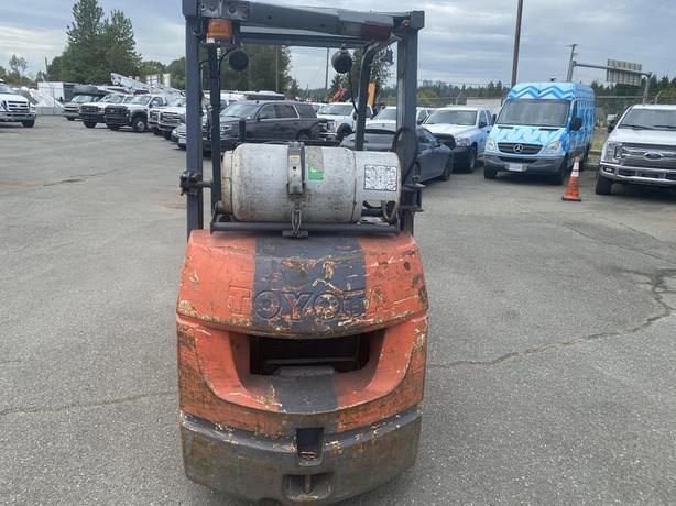 2010 Toyota 7FGGU25 Forklift Propane image 4