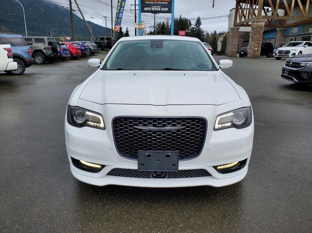 2023 Chrysler 300 Touring - No Accidents, Nav, Heated Seats image 3