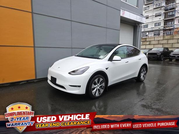 2023 Tesla Model Y Long Range AWD | GPS Navigation! image 1