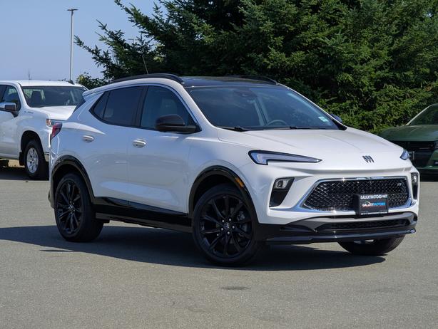 2024 Buick Encore GX Sport Touring - No Accidents, Sunroof, AWD image 4