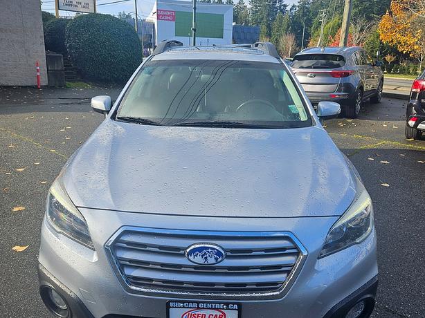 2016 Subaru  Outback 2.5i Limited image 2