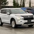 2024 Mitsubishi Outlander PHEV LE - Navigation, MultiView Cameras, Power Liftgat thumbnail image 4