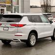 2024 Mitsubishi Outlander PHEV LE - Navigation, MultiView Cameras, Power Liftgat thumbnail image 6