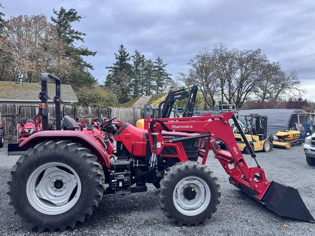 2024 Mahindra 6000 Series 6075 Power Shuttle image 7