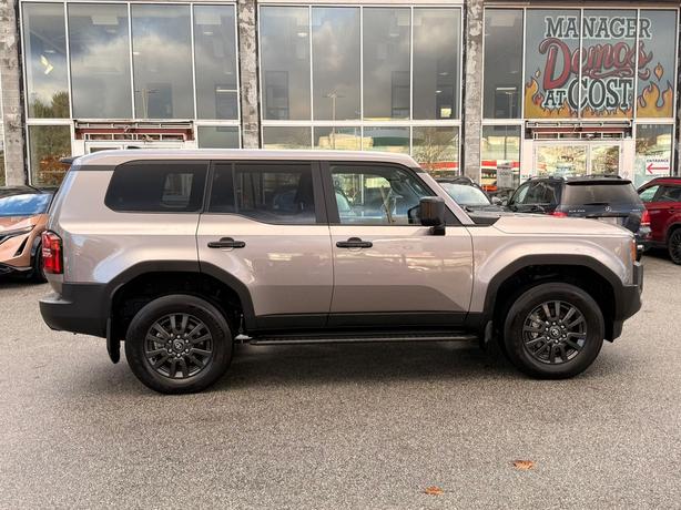 2024 Toyota Land Cruiser 1958 - No Accidents, Heated Seats image 5