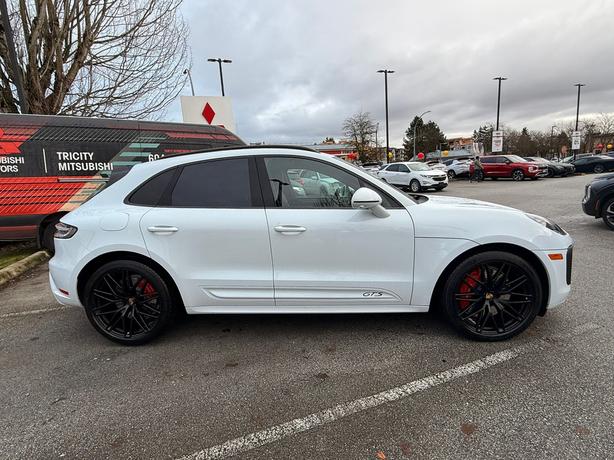 2024 Porsche Macan Premium Plus, Sport Chrono, One Owner, Local B.C image 5