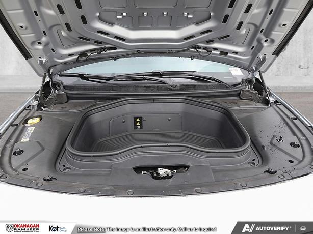 2024 Jeep Wagoneer S Launch Edition demo image 6