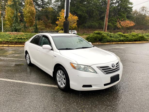 2009 Toyota  Camry Hybrid LE CLOTH SEATS image 3