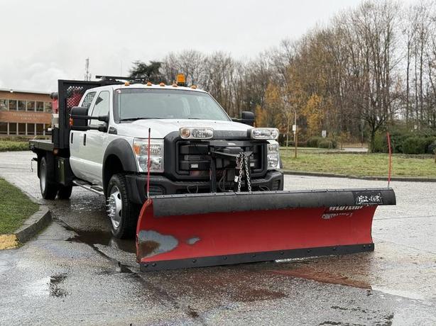 2013 Ford F-550 Crew Cab 9-Foot Flat Deck Dump Truck with Plow and Sander image 2