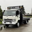 2015 Hino 195 16-Foot Flat Deck Truck Diesel thumbnail image 4
