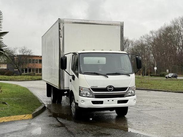 2016 Hino 195 20-Foot Diesel Cube Van with Loading Ramp image 2