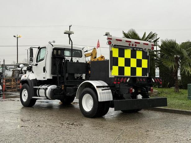 2016 Freightliner 108SD Cummins Manual Plow Truck – 8.9L Diesel, Air Brakes image 6