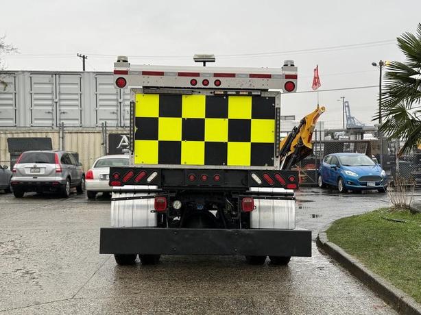 2016 Freightliner 108SD Cummins Manual Plow Truck – 8.9L Diesel, Air Brakes image 8