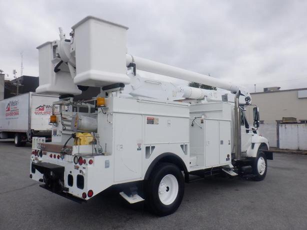 2009 International 7400 Workstar Bucket Truck With Air Brakes Diesel image 5
