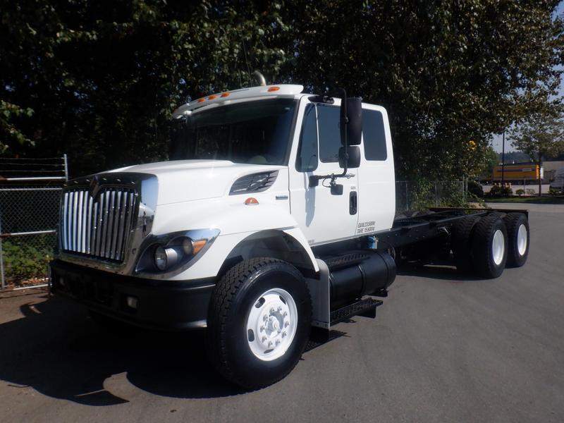 2009 International 7400 Workstar Cab And Chassis Diesel Air Brakes display photo