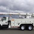 2008 International 7500 Tandem Bucket Truck Diesel Air Brakes thumbnail image 6
