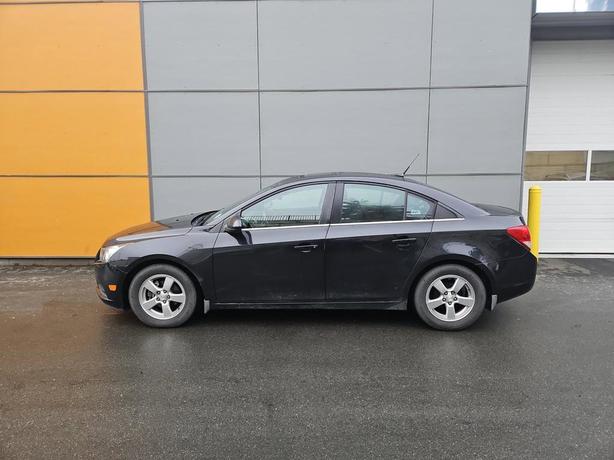 2012 Chevrolet Cruze LT Turbo+ w/1SB | No Reported Accidents! image 3