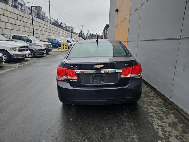 2012 Chevrolet Cruze LT Turbo+ w/1SB | No Reported Accidents! image 5