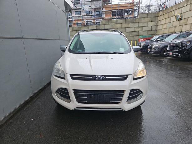 2015 Ford Escape SE | Heated Seats | Cruise Control! image 2