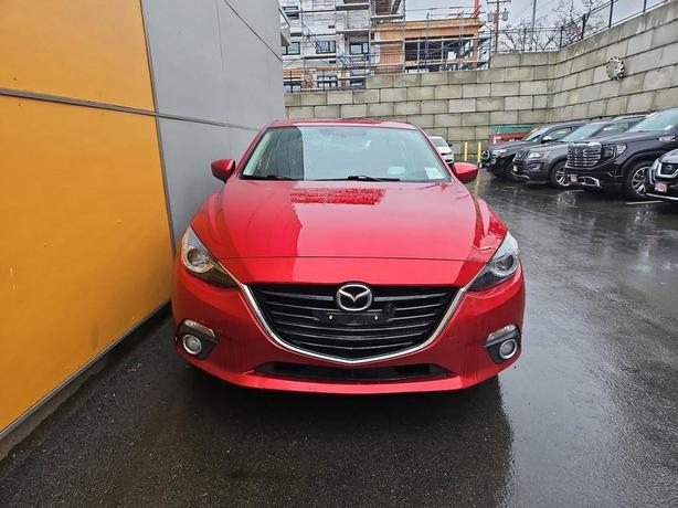 2015 Mazda3 GT | No Reported Accidents! image 2