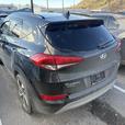 2018 Hyundai Tucson SE ONE OWNER! LOW KMS! LEATHER! SUNROOF! HEATED SEATS / STEE thumbnail image 3