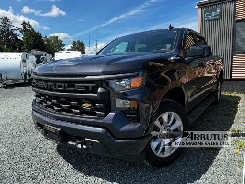 Used 2023 Chevrolet Silverado 1500 display photo