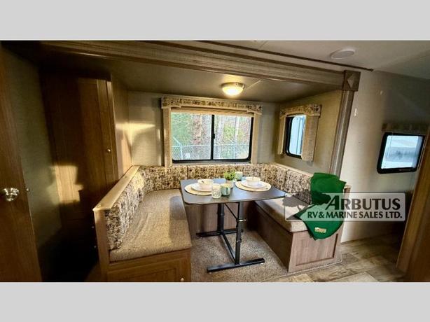 Used 2018 Keystone RV Hideout 24BHSWE image 5