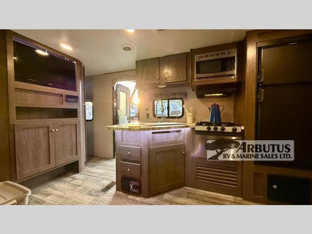 Used 2018 Keystone RV Hideout 24BHSWE image 6