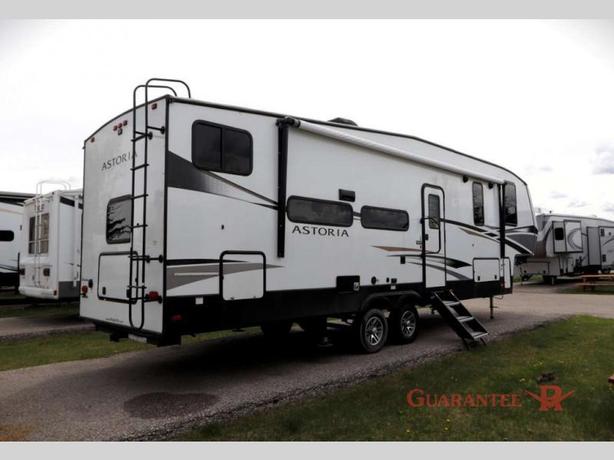 Used 2022 Dutchmen RV Astoria 2943BHF image 6