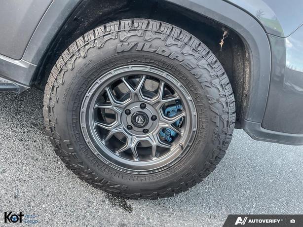 2023 Jeep Grand Cherokee 4xe Trailhawk image 6